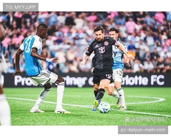 点球规则中主罚球员必须明确且不得假动作欺骗守门员